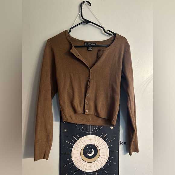 Brown button up sweater/ cardigan - Picture 2 of 6